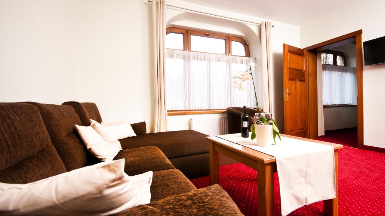 Przystanek Bavaria - Sauny, Parking Oraz Wstep Do Parku Bajek W Cenie! Карпач Екстер'єр фото