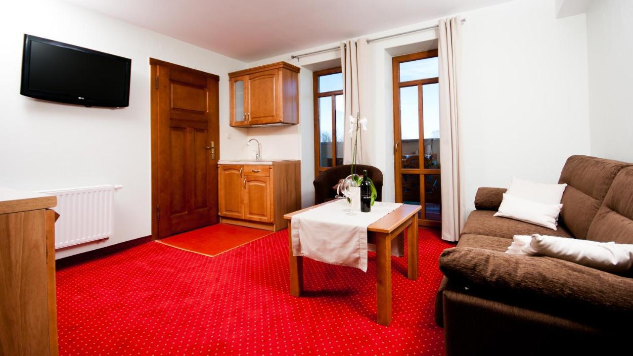 Przystanek Bavaria - Sauny, Parking Oraz Wstep Do Parku Bajek W Cenie! Карпач Екстер'єр фото