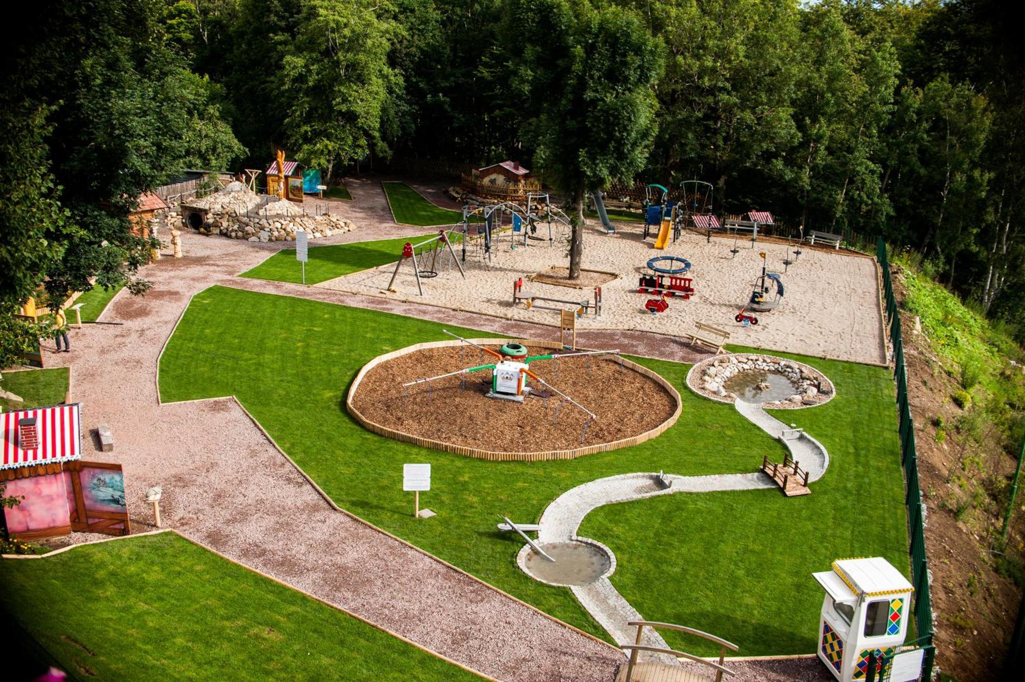 Przystanek Bavaria - Sauny, Parking Oraz Wstep Do Parku Bajek W Cenie! Карпач Екстер'єр фото