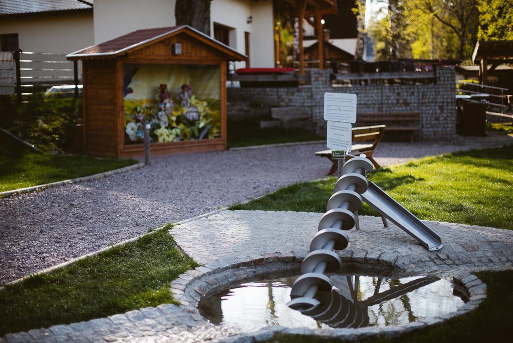 Przystanek Bavaria - Sauny, Parking Oraz Wstep Do Parku Bajek W Cenie! Карпач Екстер'єр фото