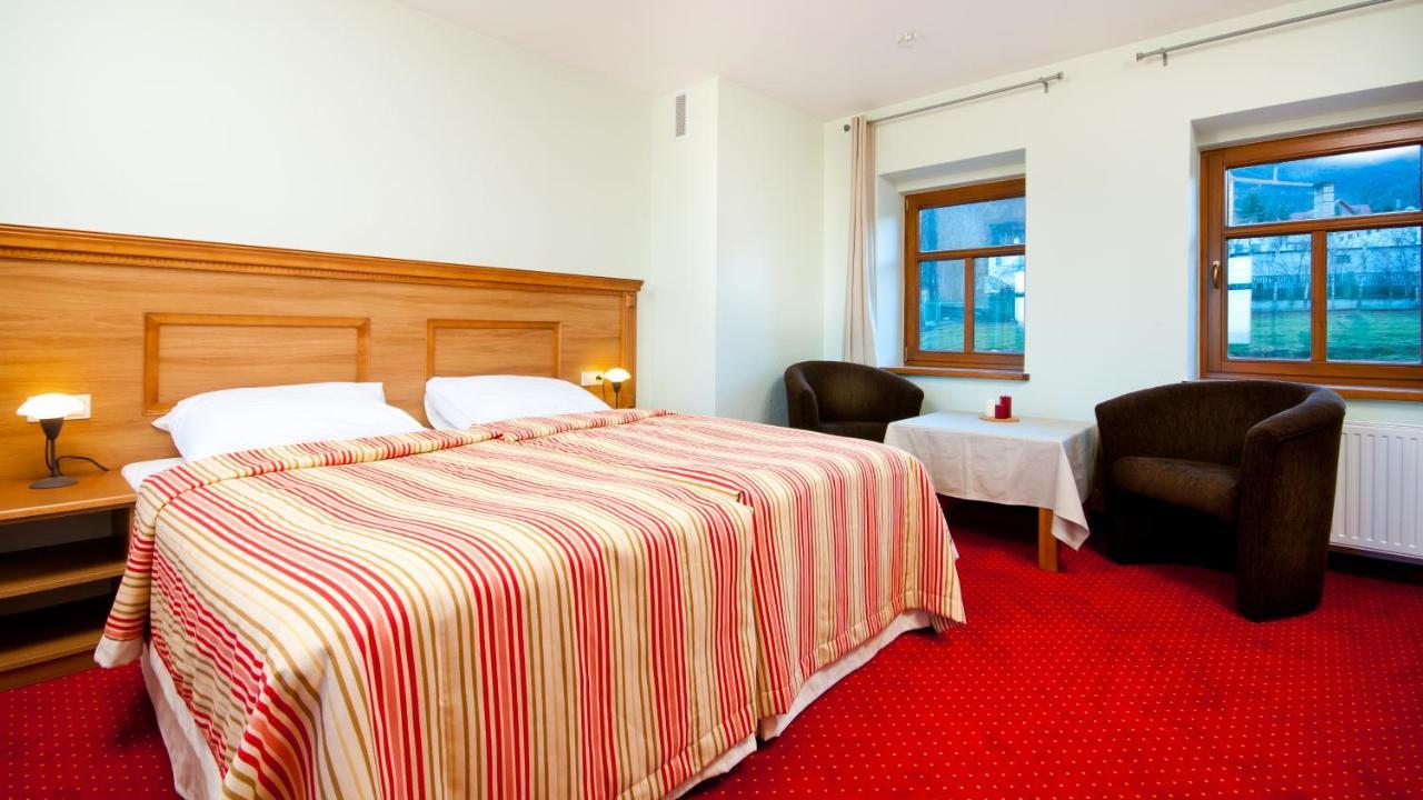 Przystanek Bavaria - Sauny, Parking Oraz Wstep Do Parku Bajek W Cenie! Карпач Екстер'єр фото