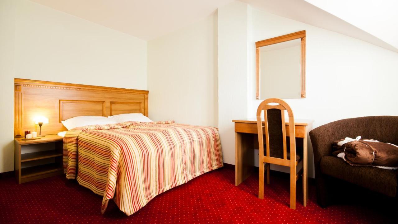Przystanek Bavaria - Sauny, Parking Oraz Wstep Do Parku Bajek W Cenie! Карпач Екстер'єр фото