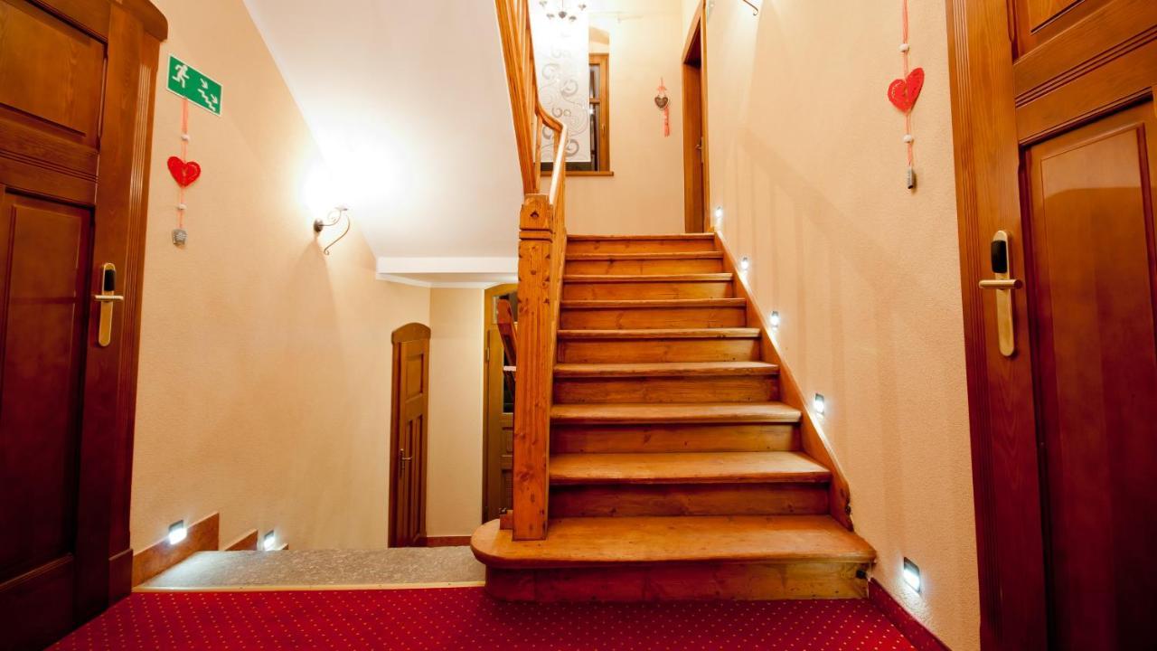 Przystanek Bavaria - Sauny, Parking Oraz Wstep Do Parku Bajek W Cenie! Карпач Екстер'єр фото